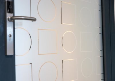 Glasdekorfolie Milchglasfolie Sichtschutz Medical Cube Rosenheim