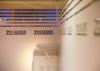 Fensterfolierung Glasdekorfolie Zosseder Besprechungsraum