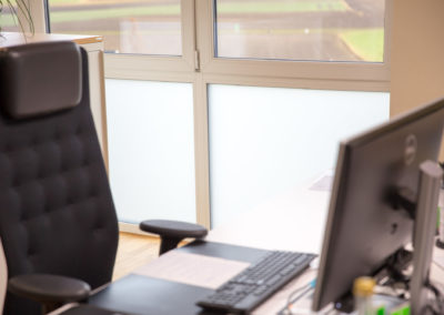 Sichtschutzfolie Glasdekor Planbüro Fischer Rechtmehring