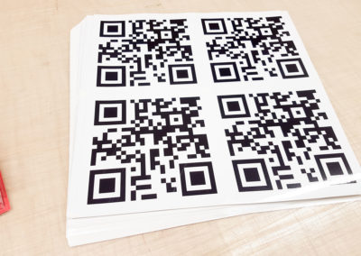 Individuelle Aufkleber im Digitaldruck mit Schutzlaminat konturgeschnitten