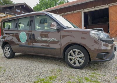 Fahrzeugbeschriftung Autobeschriftung Senioren Schlössl Brei Werbetechnik Wasserburg
