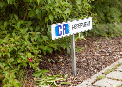 Schild Parkplatzschild CR Innenausbau Amerang