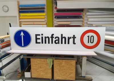 Schild Reflexfolie Recyclinganlage Schilchau Wasserburg